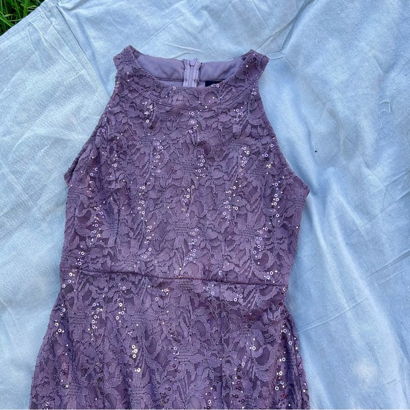 Formal Dress - Picture 2 of 5